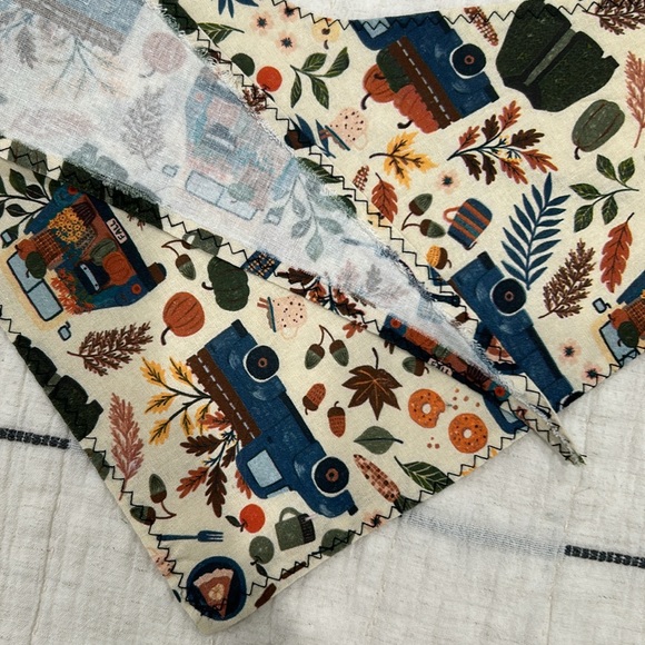 Cute Bandanna for a puppy excellent for Thanksgiving and Fall - Picture 3 of 3